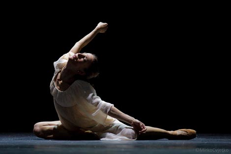 Hrvatsko narodno kazalište u Zagrebu: Ana Karenjina, kor. Leo Mujić, foto: © Mirko Cvjetko