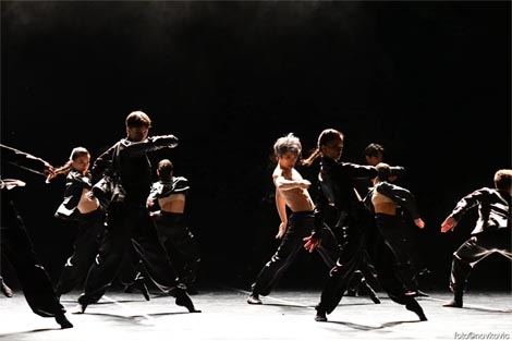 33. Muzički biennale Zagreb i Balet Hrvatskog narodnog kazališta u Zagrebu: Prekinute veze: Veronika Reutz Drobnić, Black Puzzle – Still, I Rise, kor. Takuya Sumitomo, foto: Novković