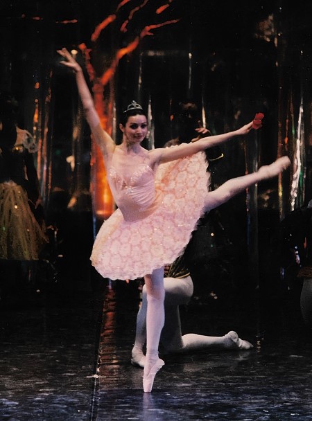 Bruna Reić (Aurora), P. I. Čajkovski, <em>Trnoružica</em>, kor. Marius Petipa, HNK Split, 1998.