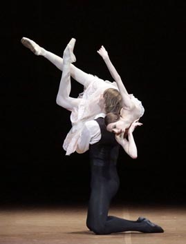 Akademski državni teatar Boljšoj, Moskva, Dama s kamelijama, kor. John Neumeier, gl. Frederic Chopin, foto: © Damir Yusupov