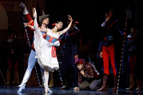 Hrvatsko narodno kazalište Split: Cesare Pugni, Esmeralda, kor. Vasilij Medvedev, Stanislav Fečo