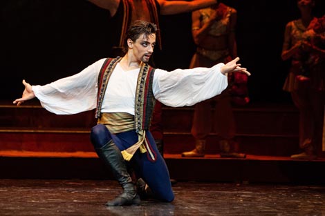 Hrvatsko narodno kazalište Split: Adolphe Adam, Gusar, kor. Aivars Leimanis