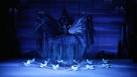 Akademski državni teatar Boljšoj, Moskva, Petar Iljič Čajkovski, Labuđe jezero, kor. Juri Grigorovič