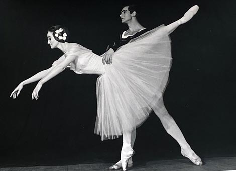 Marijan Bayer s partnericom u izvedbi baleta Giselle u Johannesburgu