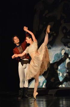 Hrvatsko narodno kazalište u Osijeku: Petar Iljič Čajkovski, Orašar, kor. i red. Waczlaw Orlykowski