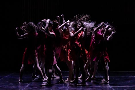 Hrvatsko narodno kazalište Ivana pl. Zajca, Rijeka: Plamteća voda (Burning Water), kor. Andonis Foniadakis