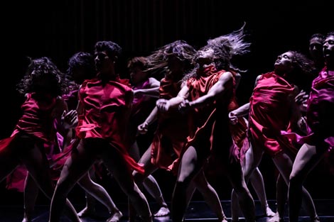 Hrvatsko narodno kazalište Ivana pl. Zajca, Rijeka: Plamteća voda (Burning Water), kor. Andonis Foniadakis