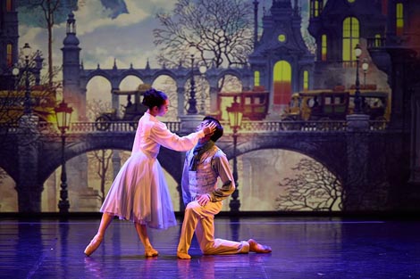 Hrvatsko narodno kazalište u Osijeku i Hrvatsko narodno kazalište Split: Davor Bobić / Hans Christian Andersen, Snježna kraljica, kor. i red. Svebor Sečak, foto Kristijan Cimer