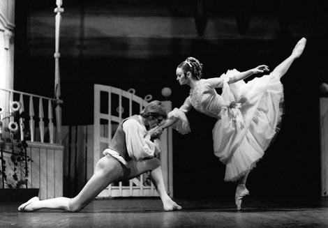 Štefan Furijan (Colas) i Vesna Butorac Blaće (Lise); Ferdinand Hérold - Ludwig Hertel, Vragolasta djevojka, HNK u Zagrebu