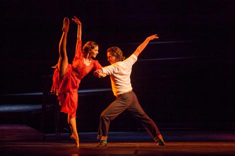 Hrvatsko narodno kazalište Split: Tramvaj zvan čežnja, kor. i red. Dinko Bogdanić, glazba Mladen Tarbuk.