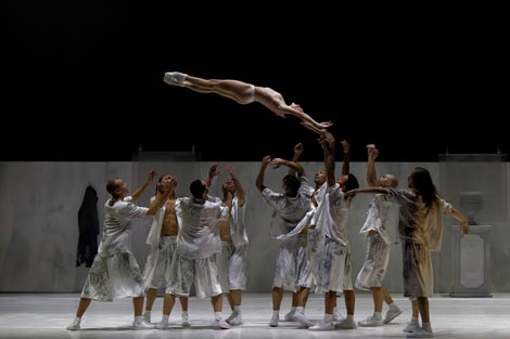 Hrvatsko narodno kazalište Ivana pl. Zajca, Sad i nikad više: Za nikad, kor. Jeroen Verbruggen, foto: hnk-zajc.hr