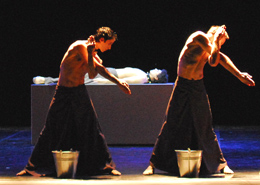 Eugen Dobrescu u baletu Danse macabre Staše Zurovca, HNK u Zagrebu, foto: Saša Novković